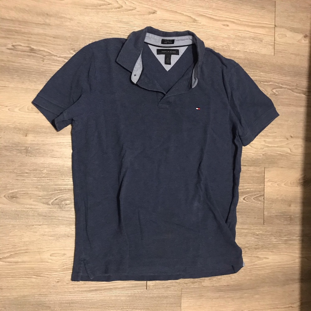 Tommy Hilfiger Shirt - Picture 1 of 2